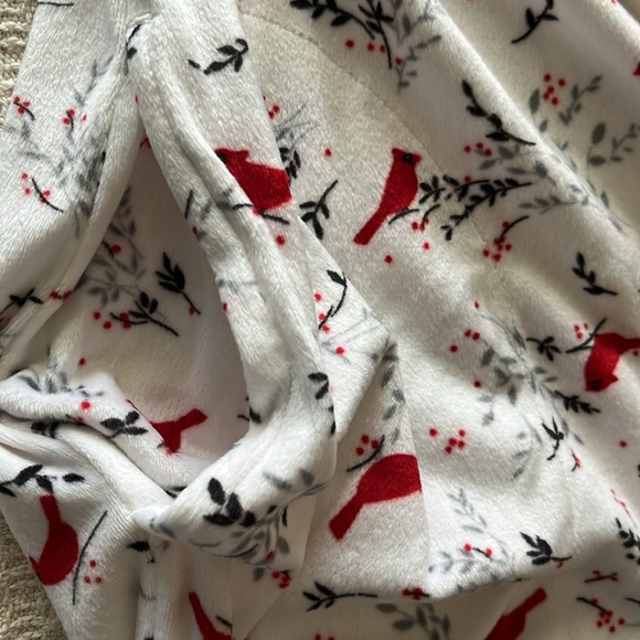 Aria long sleeve nightgown white/red/gray cardinal bird print super soft flannel - Picture 9 of 13